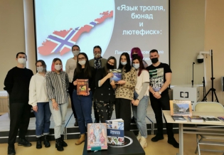 В День российского студенчества библиотеку посетили студенты МАГУ