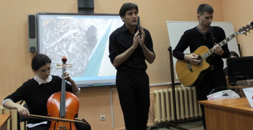 В научной библиотеке были представлены поэтические сборники Александра Швецова